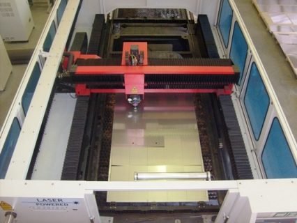 Máquina de corte a laser
